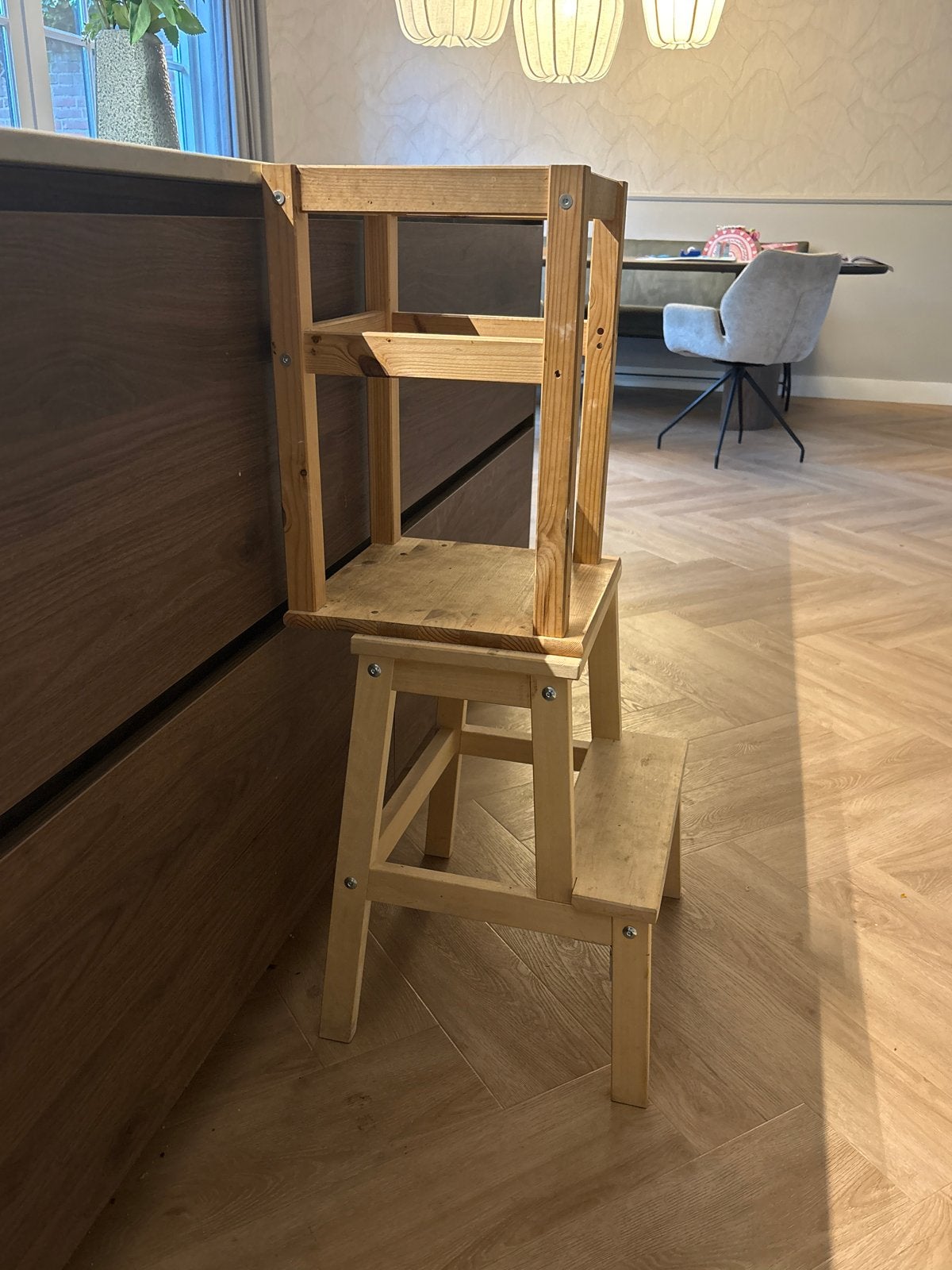 Houten Keukenhulp Krukje - Ideaal voor Kinderen, Ophalen, Gebruikt, Hout
