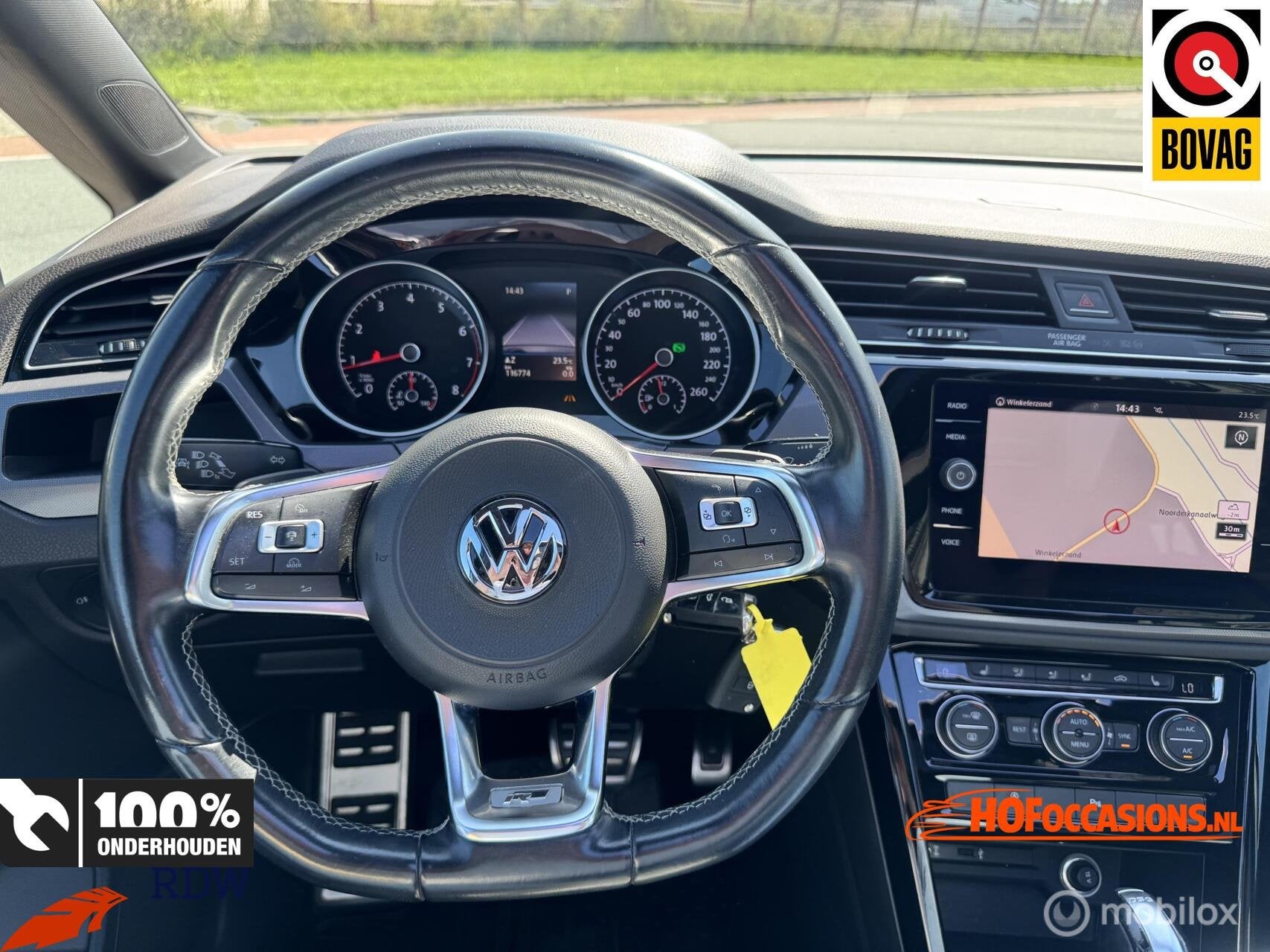 Volkswagen Touran 1.8 TSI R-Line 7pers. PANO / LED / TREKHAA, 1441 kg, Gebruikt, 4 cilinders, 7 stoelen