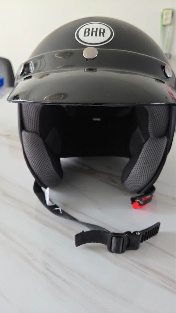 Nieuwe Zwarte Scooterhelm - Ongebruikt en in perfecte staat, Fietsen en Brommers, Brommerhelmen, Ophalen, Nieuw, Extra small of kleiner