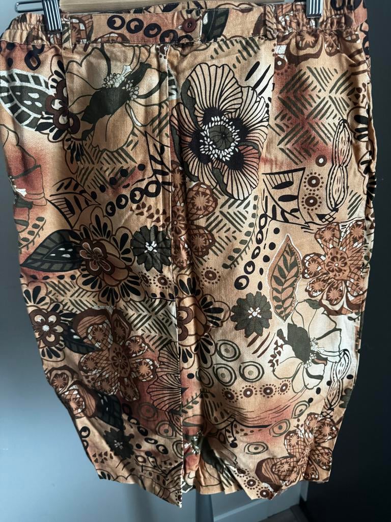 Nieuwe Kingfield dames rok maat 42 met bloemenprint, Kleding | Dames, Rokken, Nieuw, Maat 42/44 (L), Bruin, Knielengte, Ophalen of Verzenden