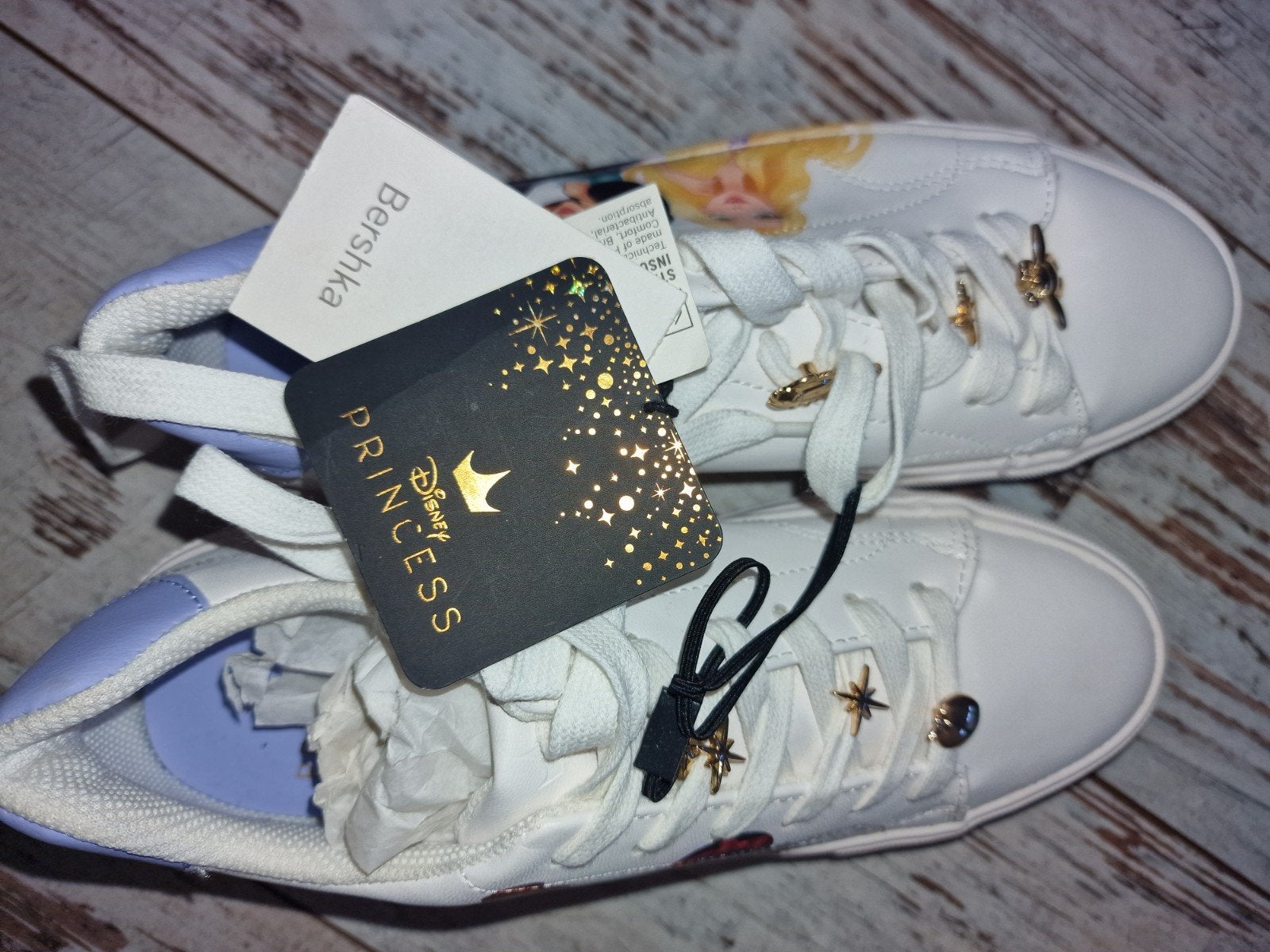 Disney special edition sneakers maat 38., Kinderen en Baby's, Kinderkleding | Schoenen en Sokken, Ophalen of Verzenden, Nieuw
