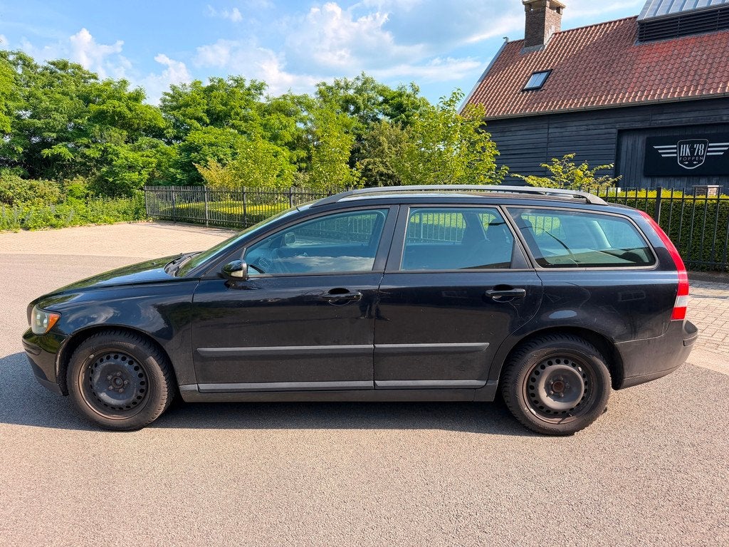 Volvo V50 1.8 Momentum AIRCO CR CONTR, Auto's, Volvo, Voorwielaandrijving, Zwart, 4 cilinders, 1798 cc