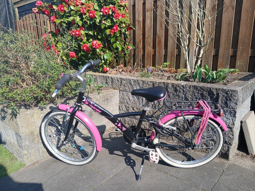BTWIN meisjesfiets 20 inch, Fietsen en Brommers, Ophalen, Terugtraprem, Gebruikt, Handrem