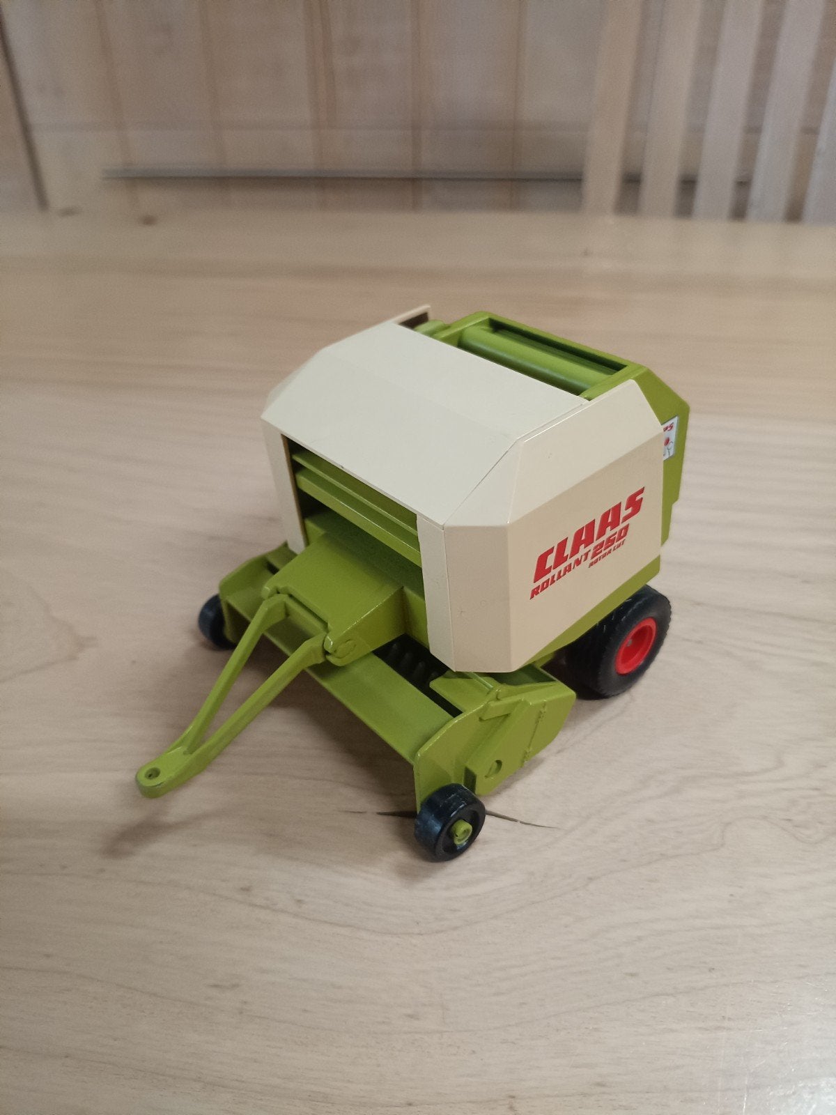 Siku Claas Balenpers 1:32 - Landbouw Miniatuur, Hobby en Vrije tijd, Modelauto's | 1:32, Ophalen