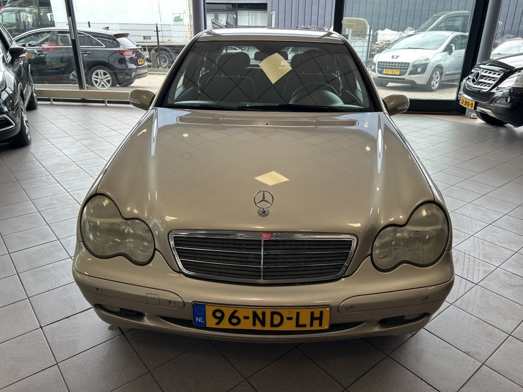 Mercedes-Benz C-Klasse 180 Kompressor Airco 113 DKM BJ 2003, Auto's, Mercedes-Benz, 13 km/l, Gebruikt, 1796 cc, Beige