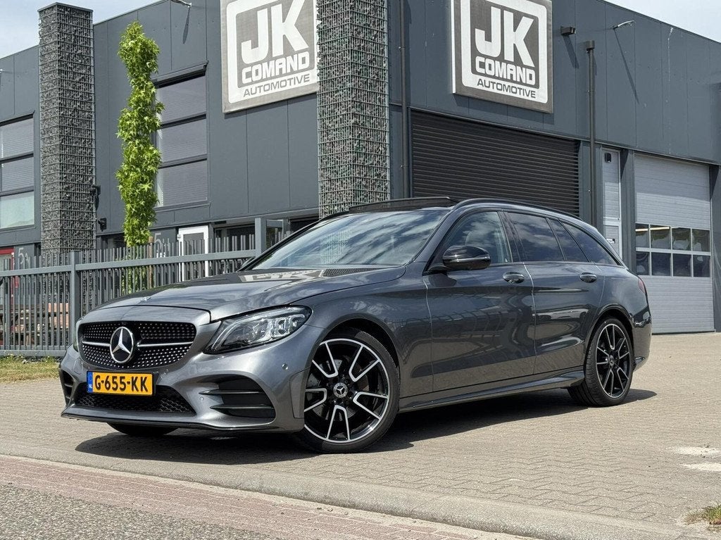 Mercedes C-klasse Estate 180 AMG|Pano|Trekhaak|360camera|B, Auto's, Automaat, Euro 6, Automatische klimaatregeling, 84 €/maand