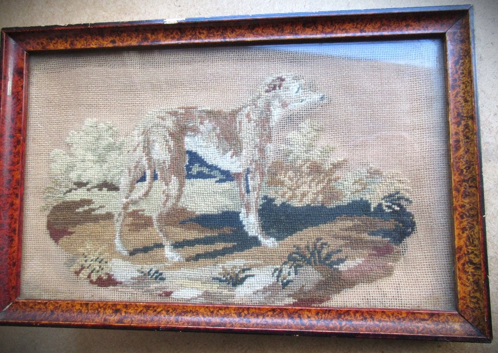 Hazewindhond~Antiek ingelijst borduurwerkje ca 1820~Houten, Antiek en Kunst, Ophalen of Verzenden