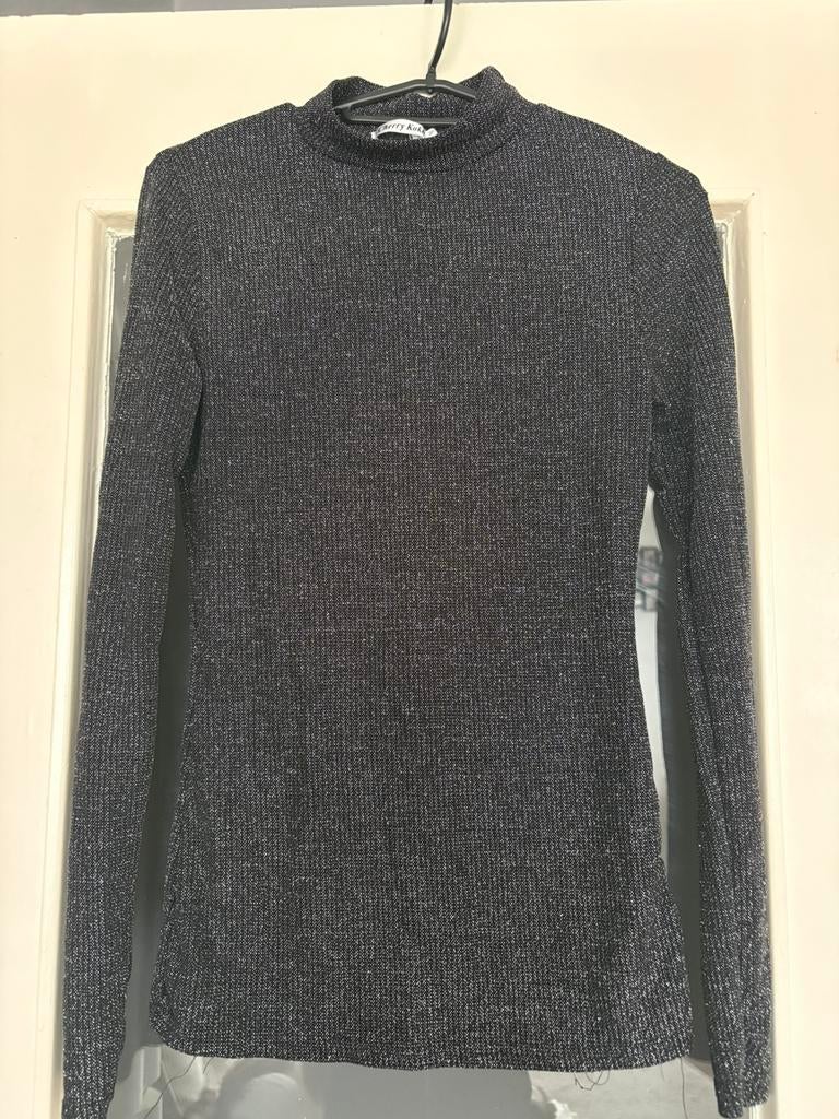 Zwarte glitter top, Maat 38/40 (M), Zwart, Ophalen of Verzenden, Zo goed als nieuw