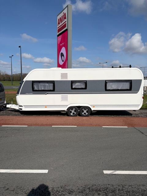 Hobby prestige 620 CL 2020 mover,airco,enkel bedden,voortent, Rondzit, Hobby, 7 tot 8 meter, Kachel