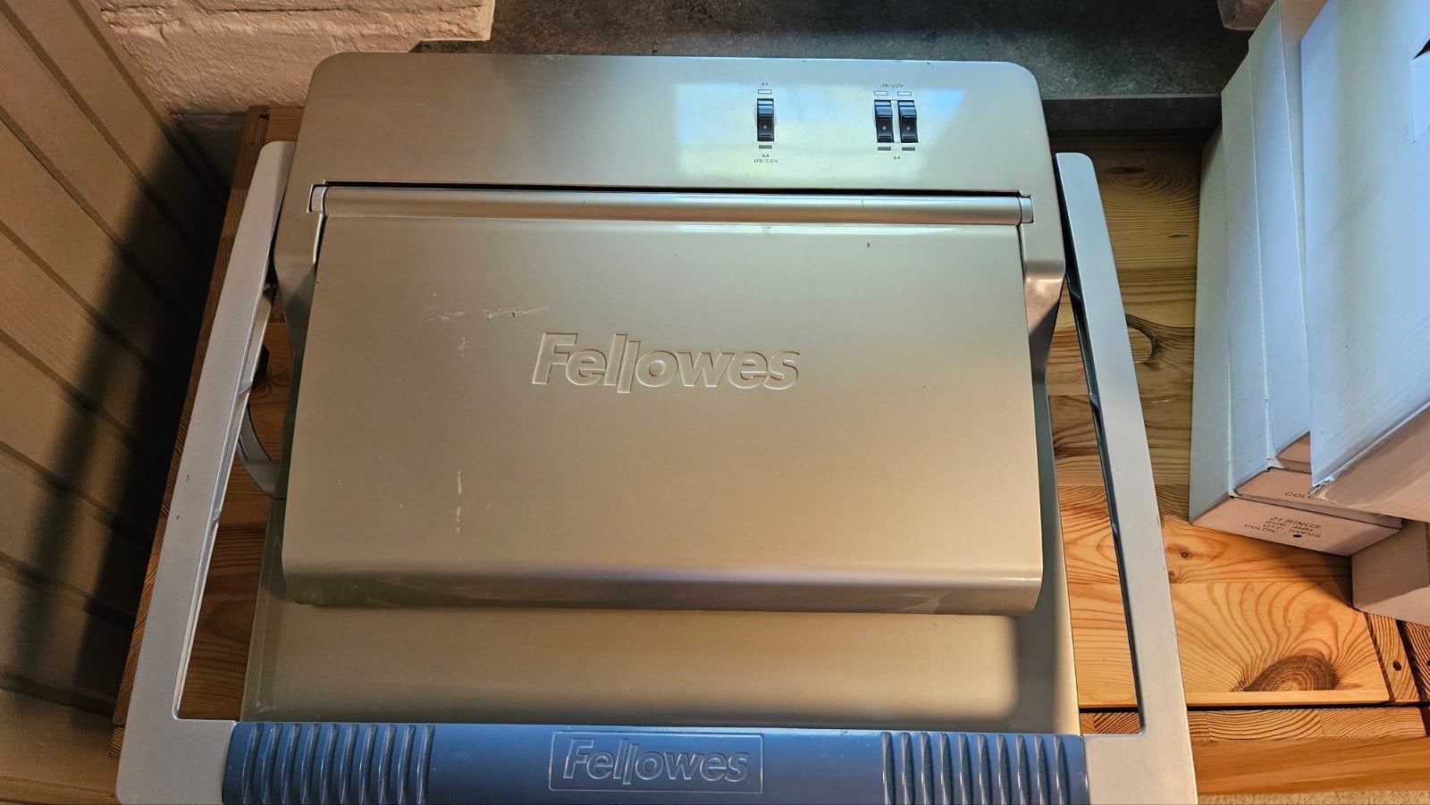 Fellowes Premium Comb Binder Galaxy 500, Ophalen