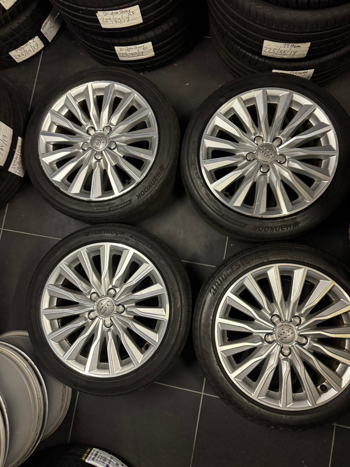 Audi A3 17 inch velgen met banden/En overige velgen sets, Ophalen, Banden en Velgen, 17 inch, Zomerbanden