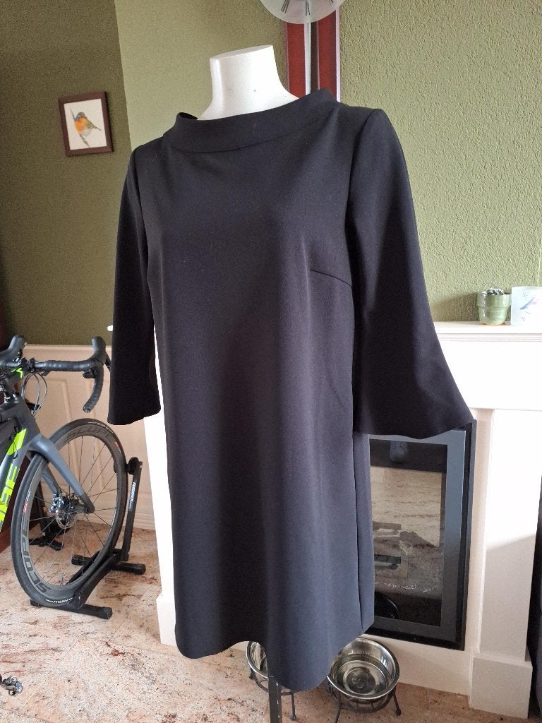 Rinascimento zwarte jurk LBD mt L, Verzenden, Zwart, Zo goed als nieuw, Boven de knie