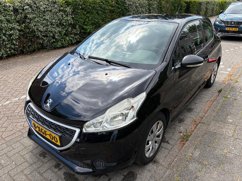 Peugeot 208 1.0 VTI 50KW/68PK 3-D 2014 Zwart, Auto's, Peugeot, Particulier, ABS, Airbags, Boordcomputer, Centrale vergrendeling
