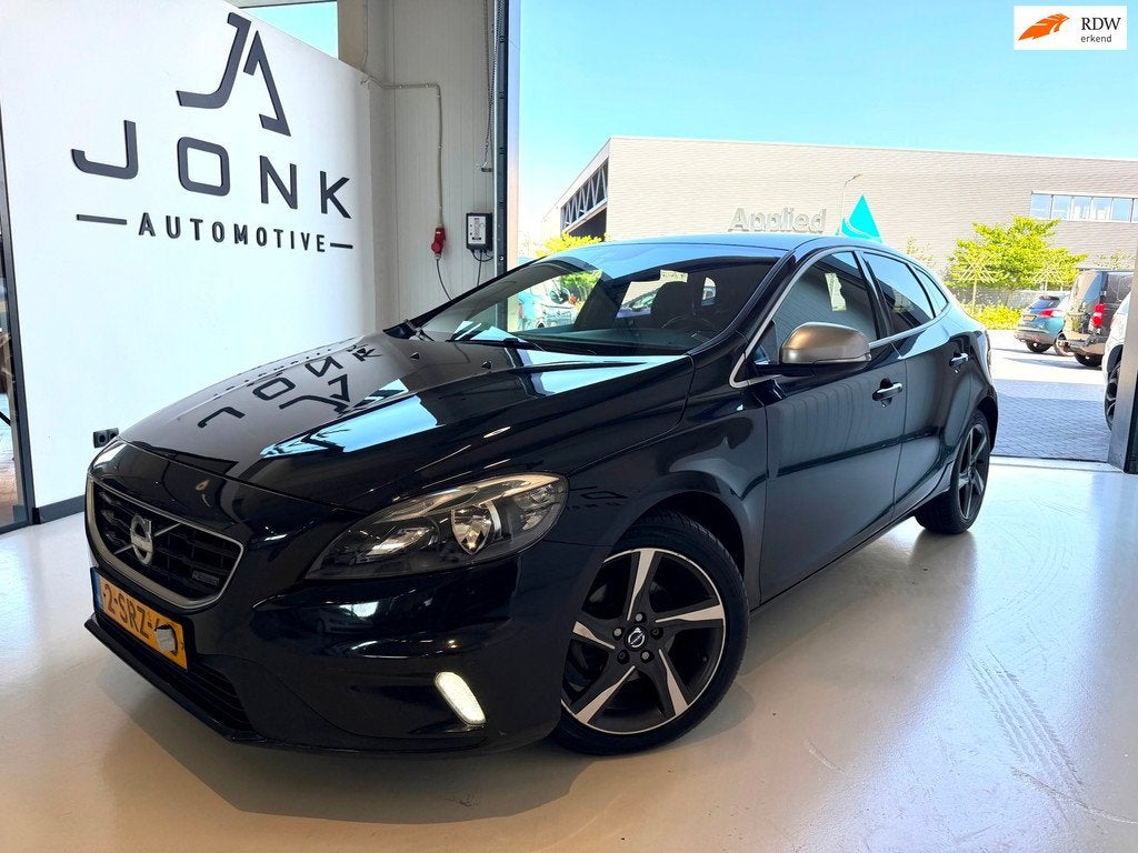 Volvo V40 1.6 D2 R-Design Airco Apk Zwart