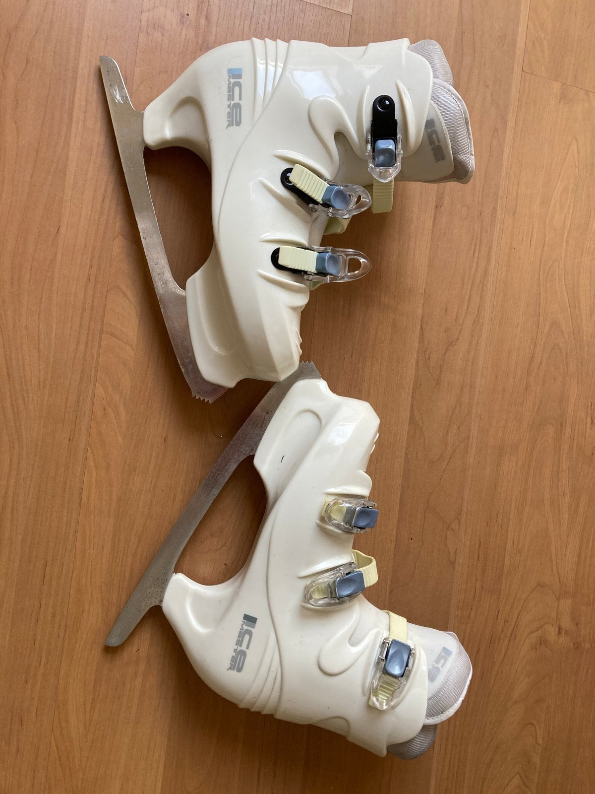 Witte schaatsen maat 40 - Zo goed als nieuw, Ophalen of Verzenden, Zo goed als nieuw, Kunstschaatsen, Overige merken