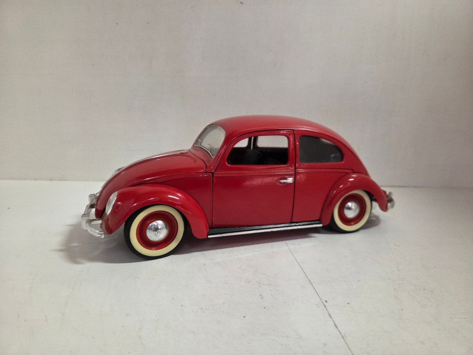 Solido Volkswagen Kever 1:18, Hobby en Vrije tijd, Modelauto's | 1:43, Auto, Ophalen of Verzenden, Zo goed als nieuw, .