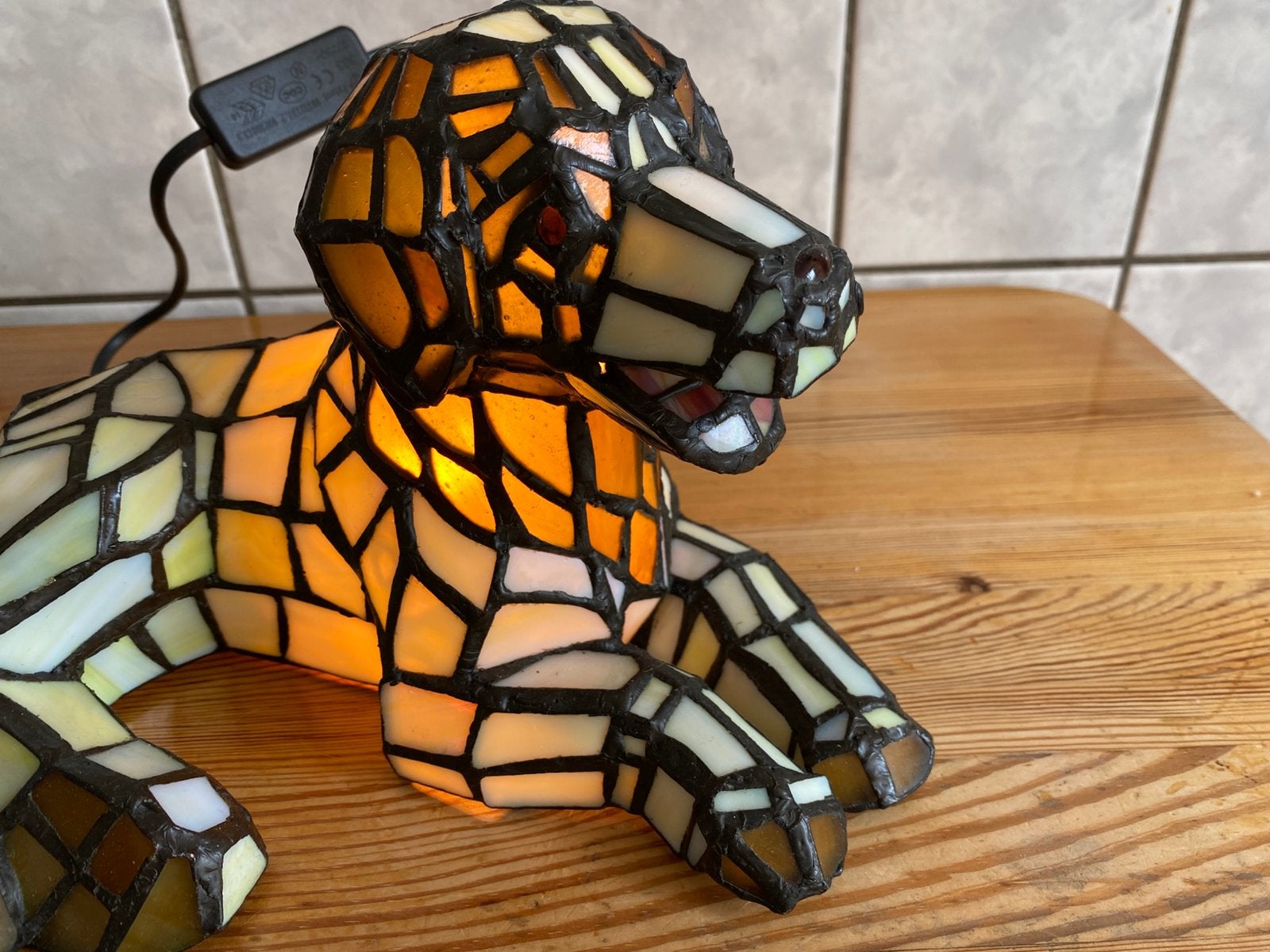 Tiffany glas hond 33x18 cm vaste prijs 59 euro, Ophalen of Verzenden, Zo goed als nieuw, Glas