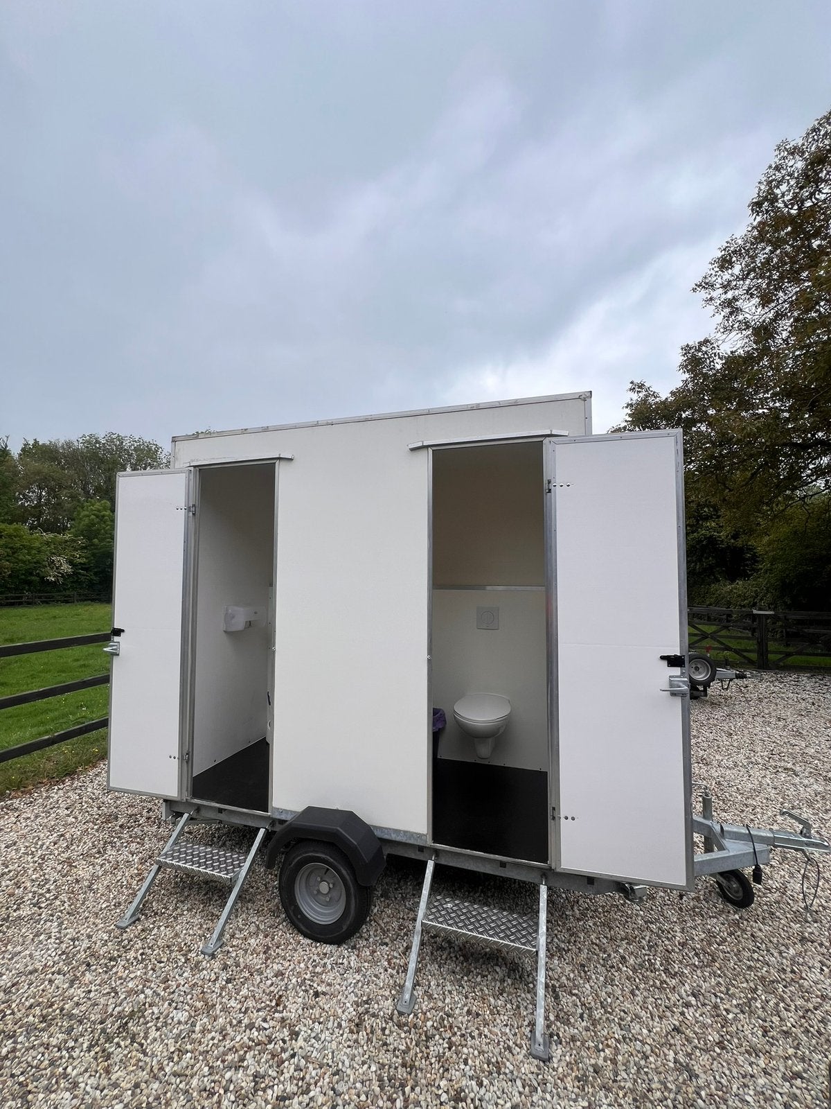 Toiletwagen WC Wagen Toilet wagen sanitair wagen huren, Ophalen of Verzenden, Zo goed als nieuw, Overige