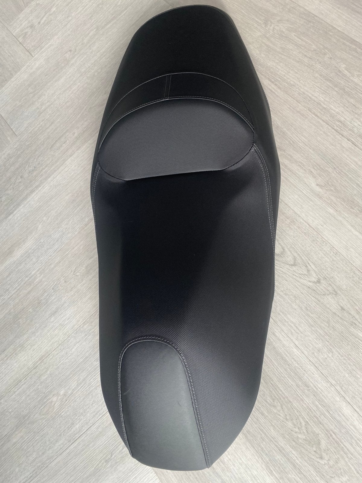 Zadel yamaha xmax 300/250 en tricity, Ophalen of Verzenden, Nieuw
