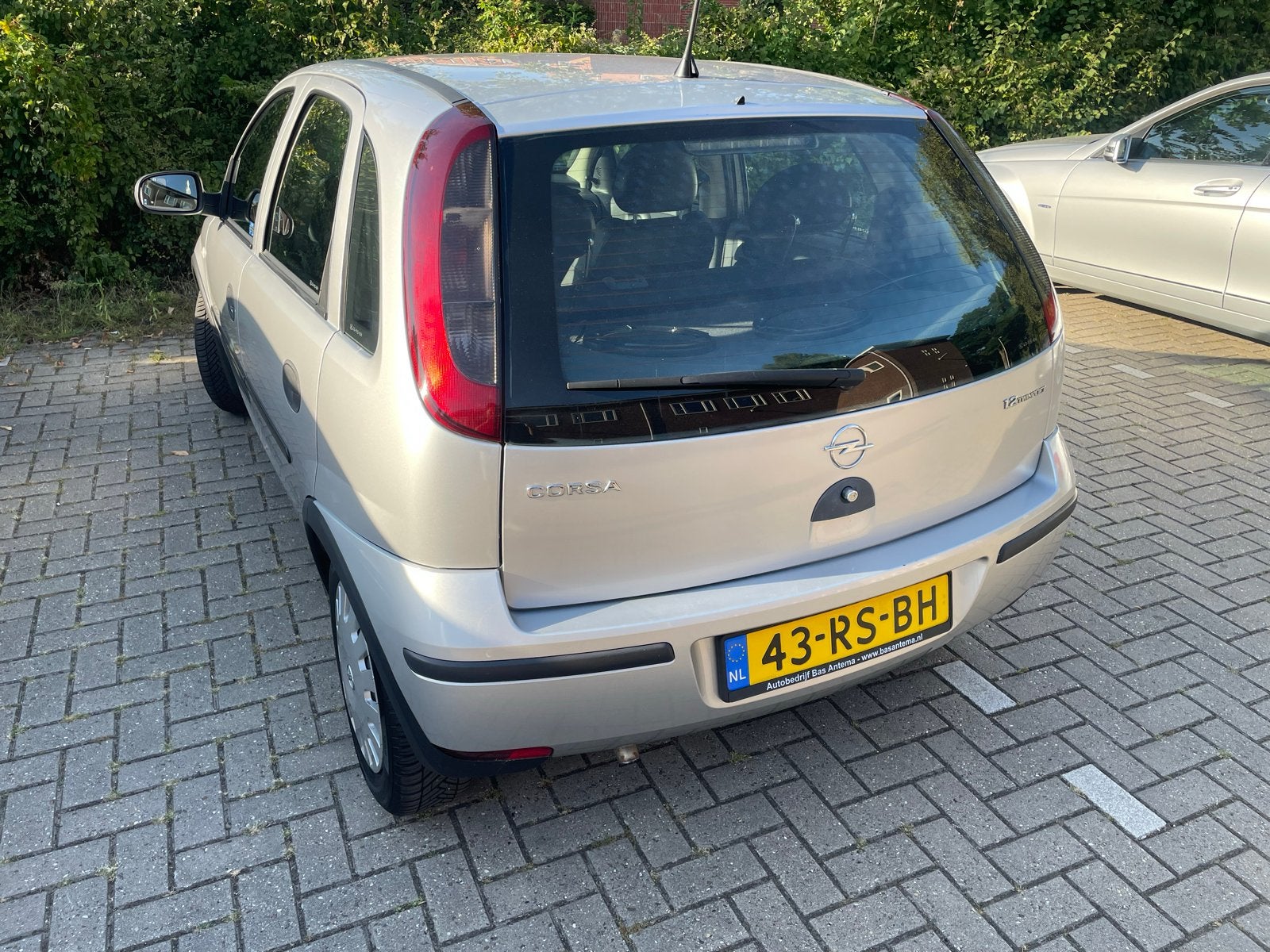 Opel Corsa 1.2 16V Twinport 5D 2005 Grijs, Voorwielaandrijving, 450 kg, 31 €/maand, 4 cilinders