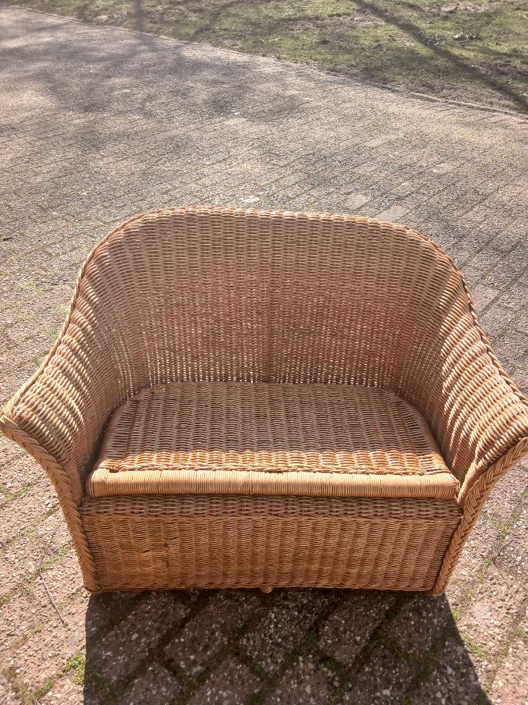 Rotan Bankje, Minder dan 75 cm, Tweepersoons, Ophalen of Verzenden, Zo goed als nieuw