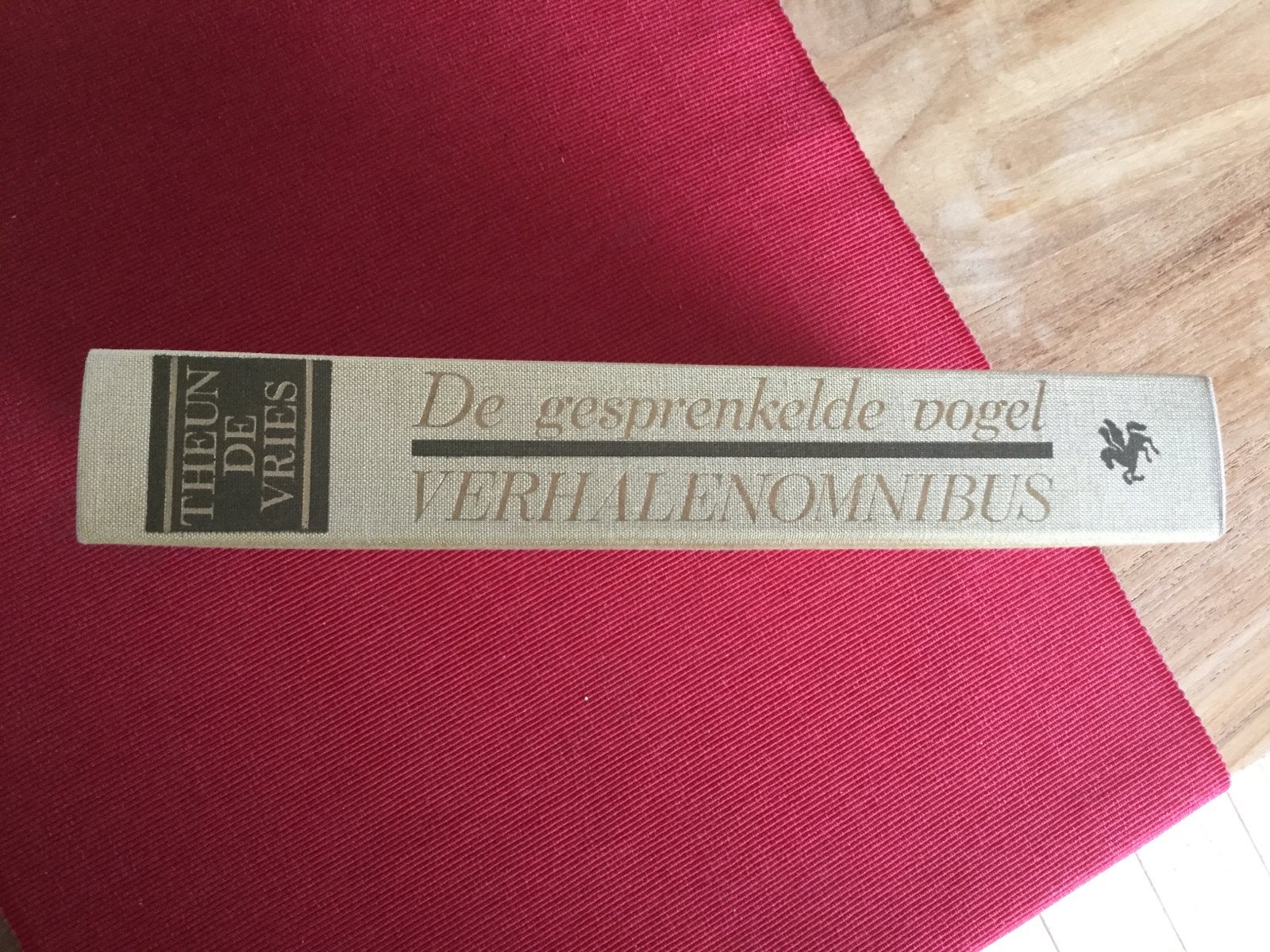 Theun de Vries, De gesprenkelde vogel, Ophalen of Verzenden, Gelezen, Nederland