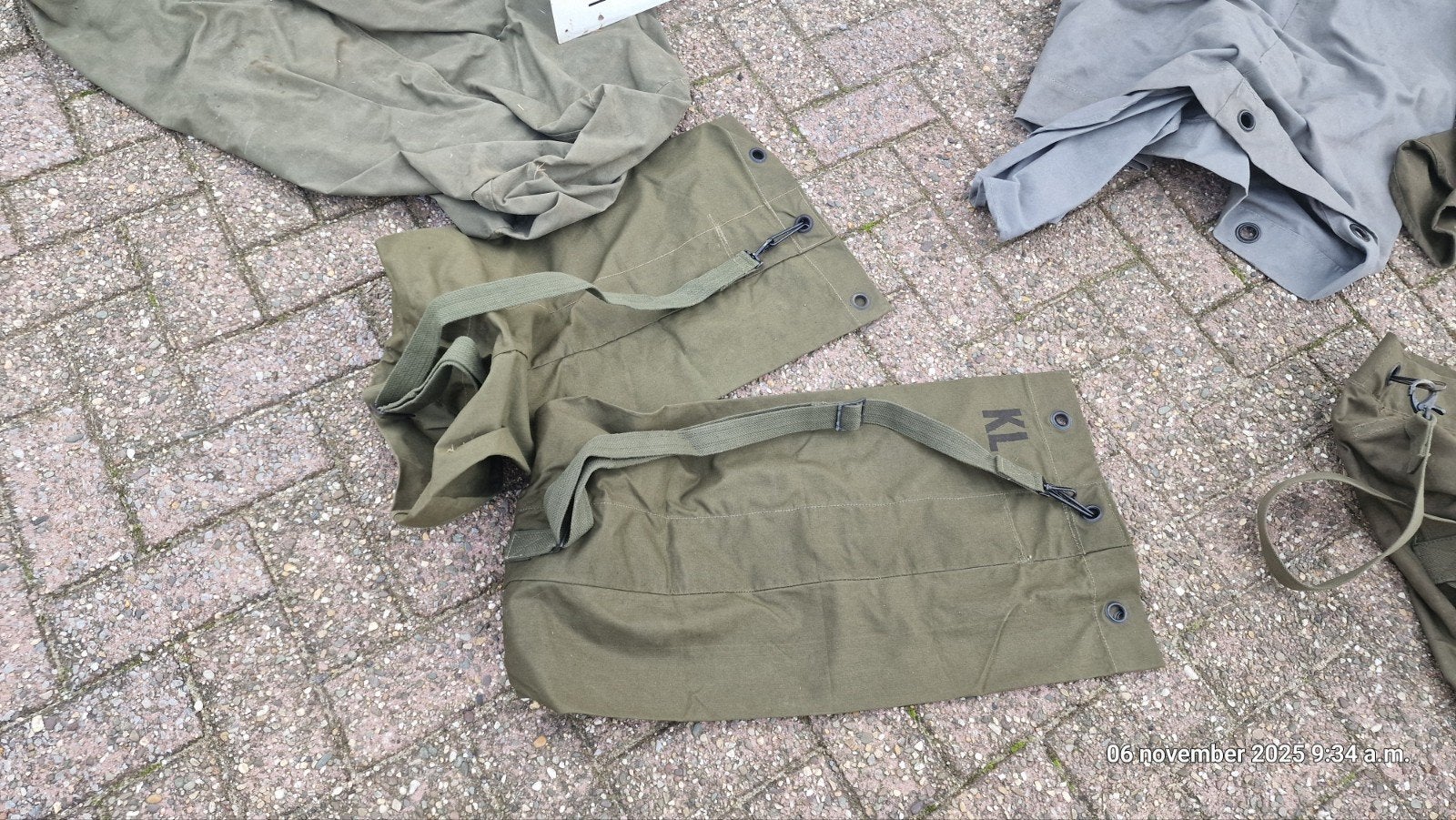 diverse militairia, Ophalen, Landmacht, Nederland