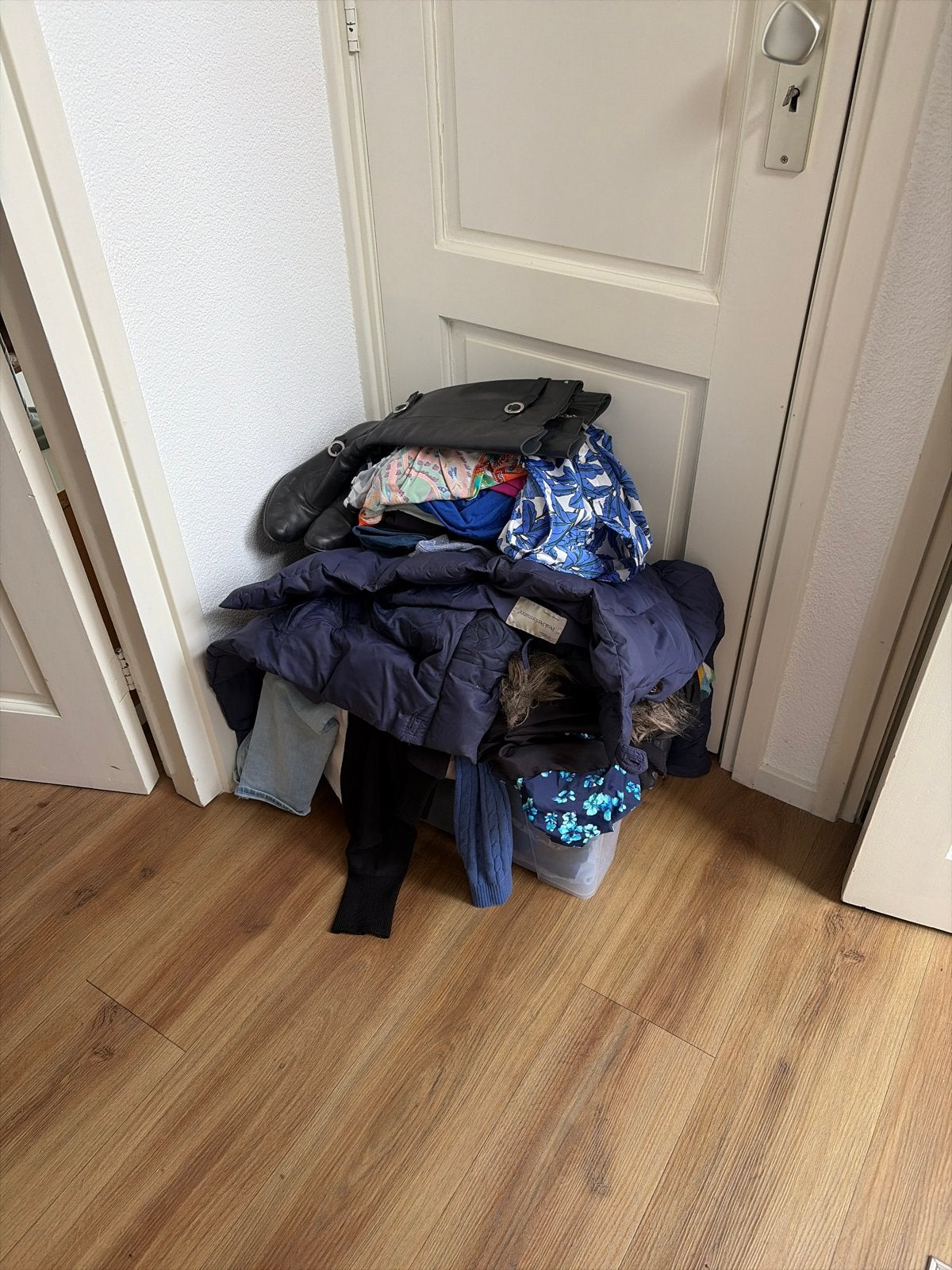 Gratis kledingpakket voor vluchtelingen/minima (Eindhoven), Kleding | Dames, Ophalen, Gedragen