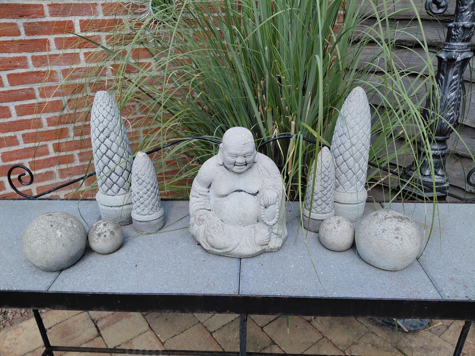 div kleinere tuinbeelden te koop (ook tafel is te koop), Tuin en Terras, Tuinbeelden, Ophalen, Zo goed als nieuw, Beton, Boeddhabeeld