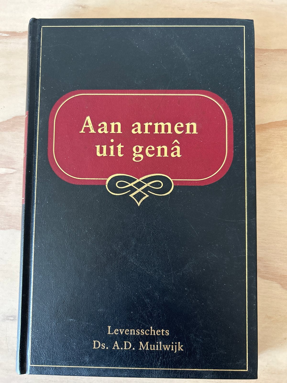 Aan armen uit genâ - Levensschets Ds. A.D. Muilwijk, Ophalen of Verzenden, Zo goed als nieuw, Christendom | Protestants