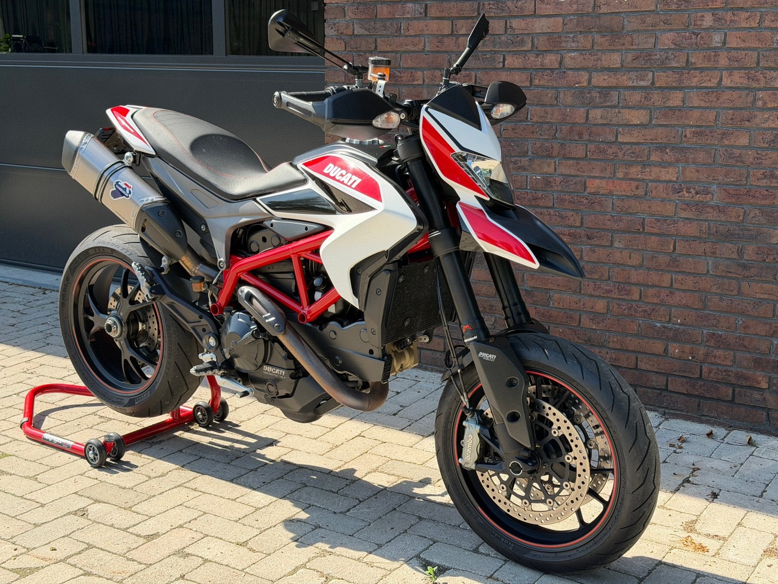 Ducati Hypermotard 821 SP | 2013 | 18.250 km | Origineel NL, 2 cilinders, Occasion, Motorrijbewijs A, Bedrijf