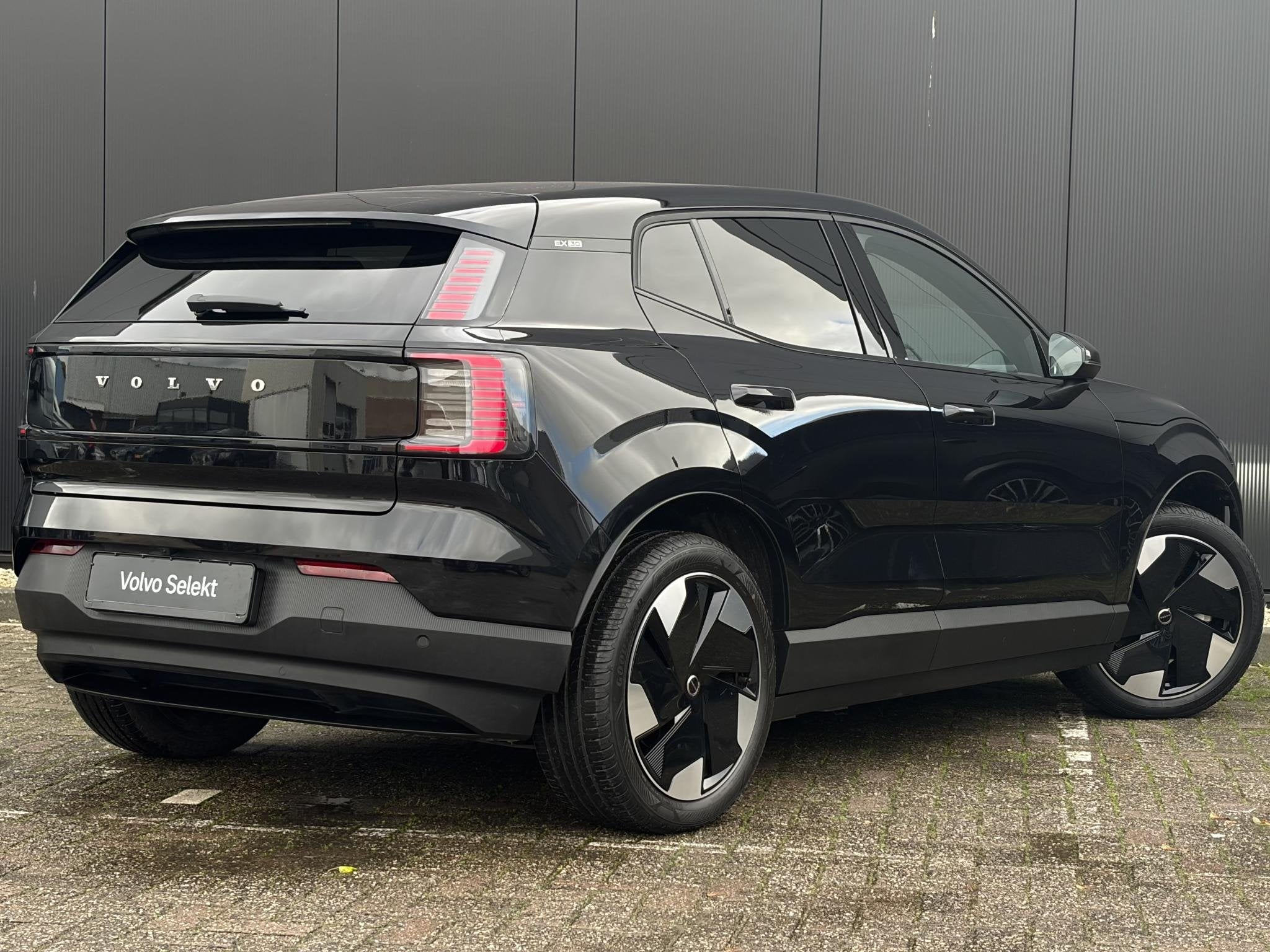 Volvo EX30 Single Motor Extended Range Plus 69 kWh / SOH 95,, Auto's, Automaat, Achterwielaandrijving, Gebruikt, Volvo Selected Used Cars