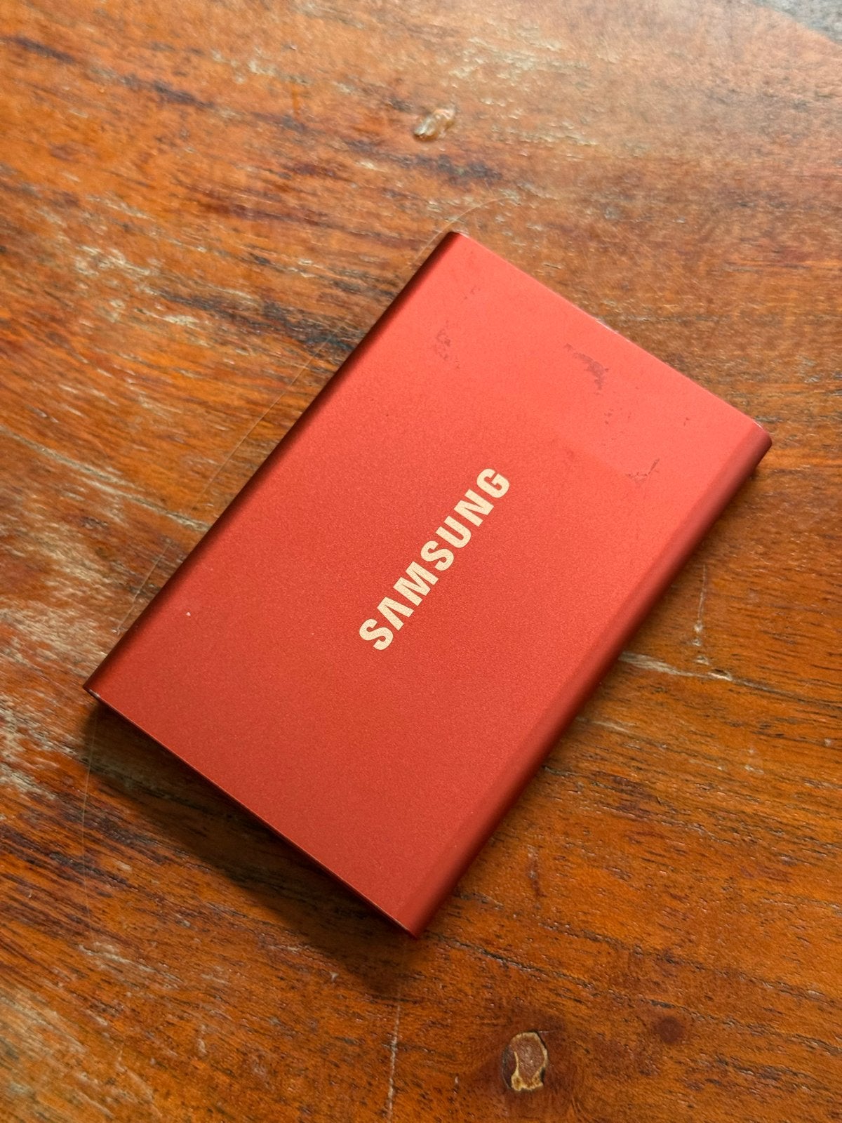 Samsung T7 1TB Externe SSD - Rood, Server, SSD, Ophalen of Verzenden, Zo goed als nieuw