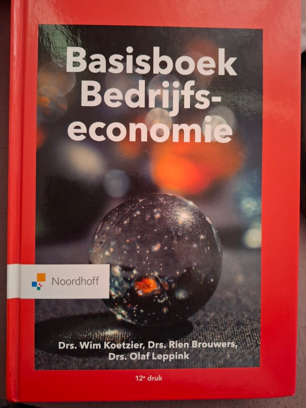 Basisboek Bedrijfseconomie - Drs. Wim Koetzier e.a., Boeken, Studieboeken en Cursussen, Zo goed als nieuw, HBO, Gamma, Ophalen