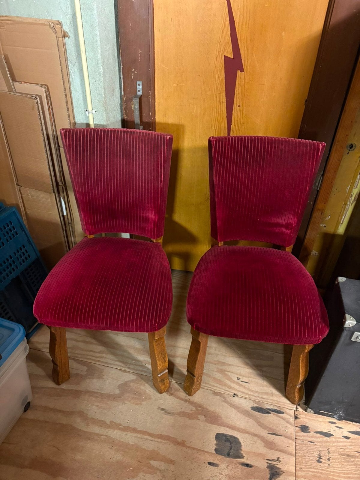 Set van 4 vintage antiek rode ribfluwelen stoelen, Ophalen