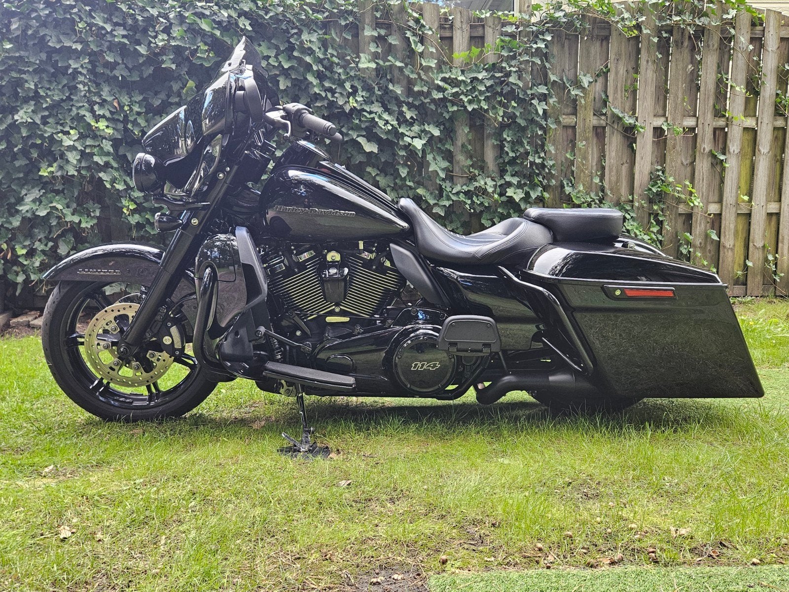 Harley Davidson Ultra Limited - Sept 2021 - Lage KM, Motoren