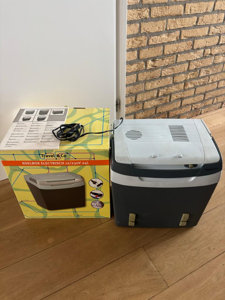Elektrische Koelbox 24L - Travel & Co, Ophalen, Gebruikt, Koelbox, Elektrisch