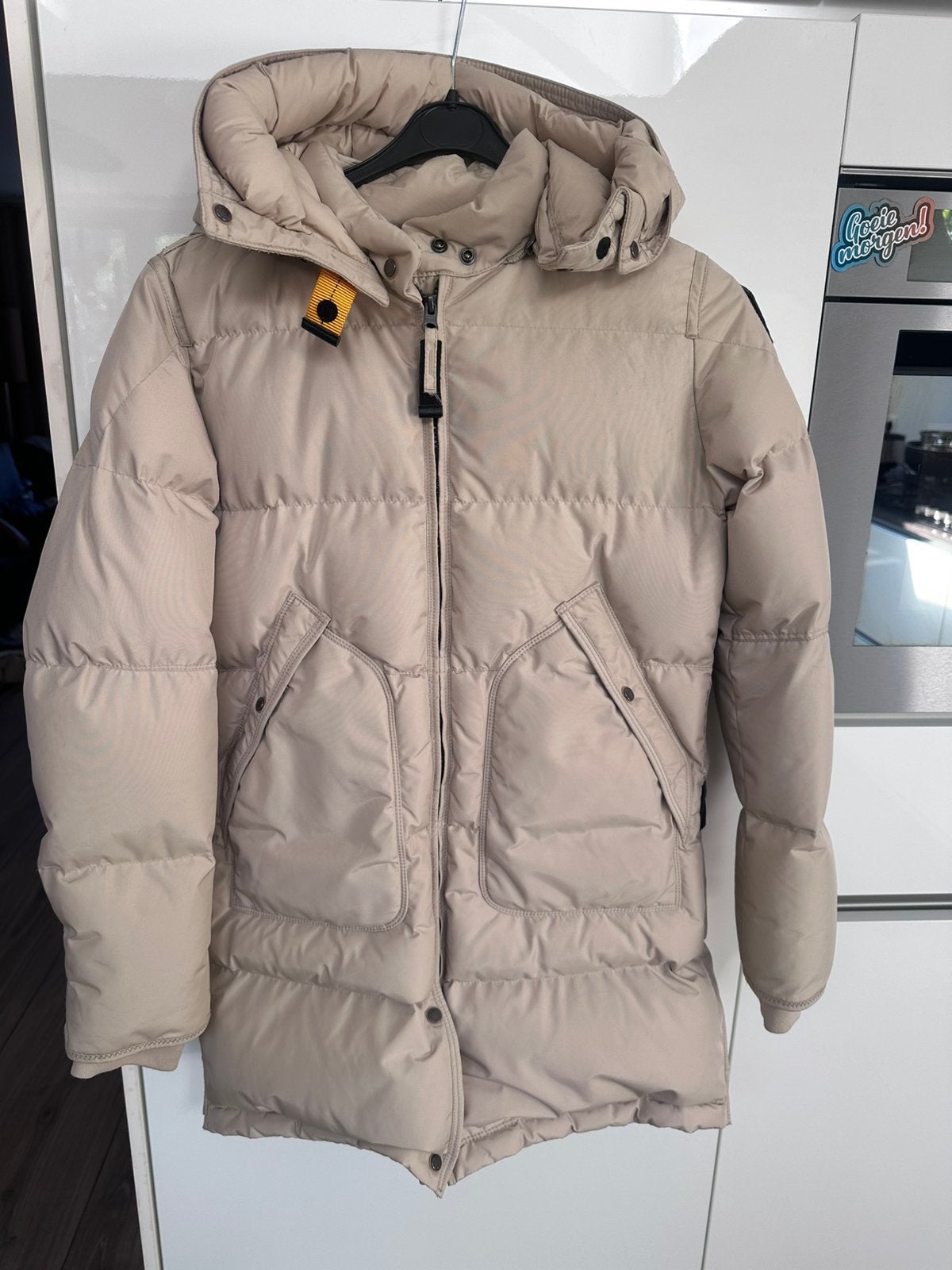 Parajumpers PJS winterjas Young Medium beige hele goedestaat, Ophalen of Verzenden, Zo goed als nieuw, Maat 48/50 (M), Beige