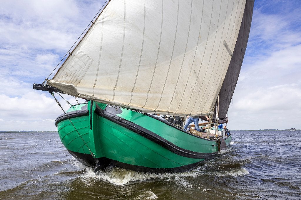 IFKS skutsje Zorg & Vlijt, Ophalen, Van der Werf, Gebruikt, Staal