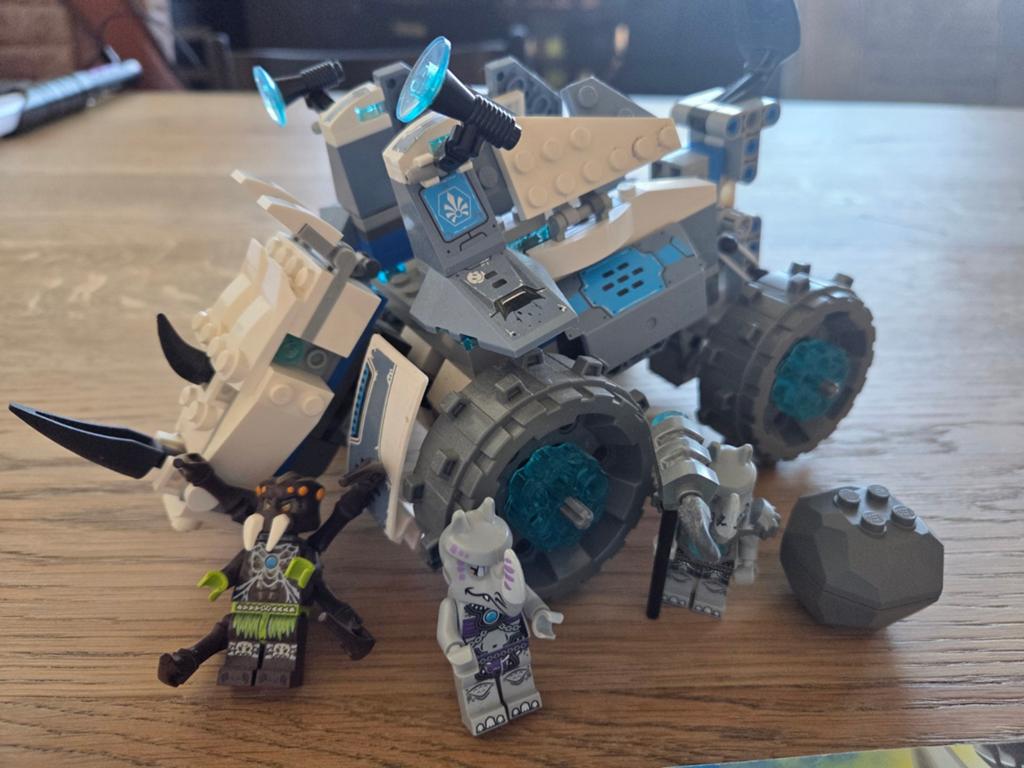 LEGO Chima 70131 Rogon's Rock Flinger met minifiguren, Ophalen of Verzenden, Gebruikt, Overige merken