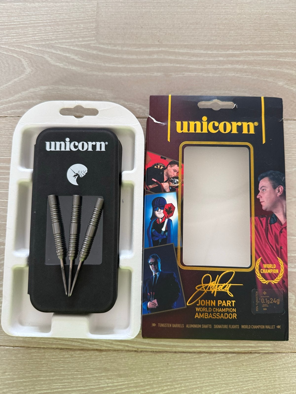 Unicorn John Part Darts 24 gram, Ophalen, Zo goed als nieuw, Pijlen