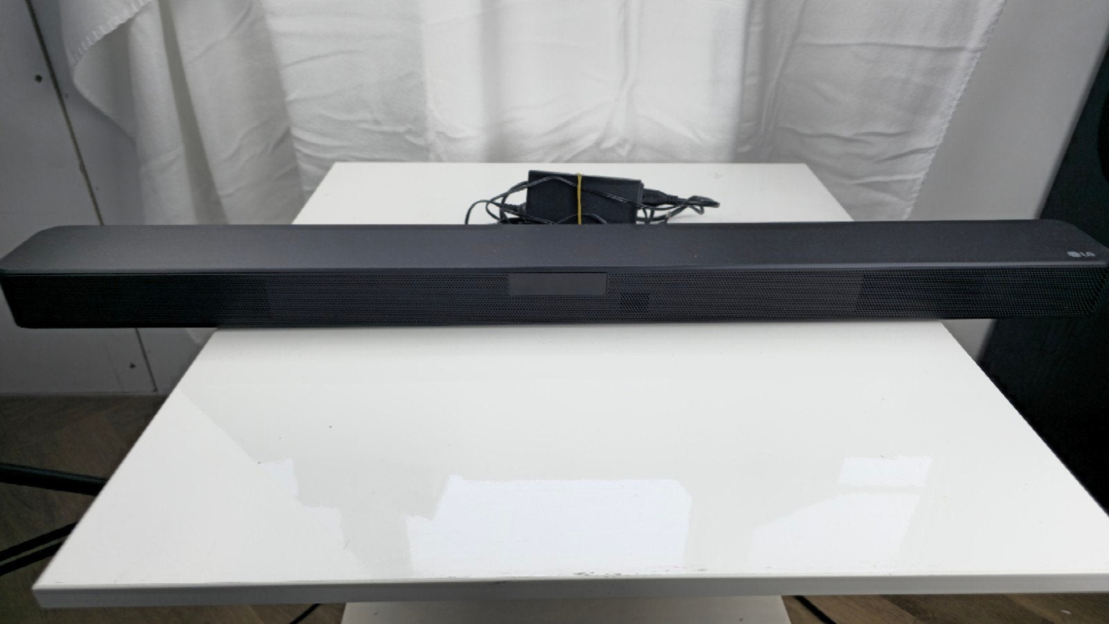 LG DSL4 Soundbar (zonder subwoofer/afstandsbediening), Ophalen of Verzenden, Bluetooth, Gebruikt