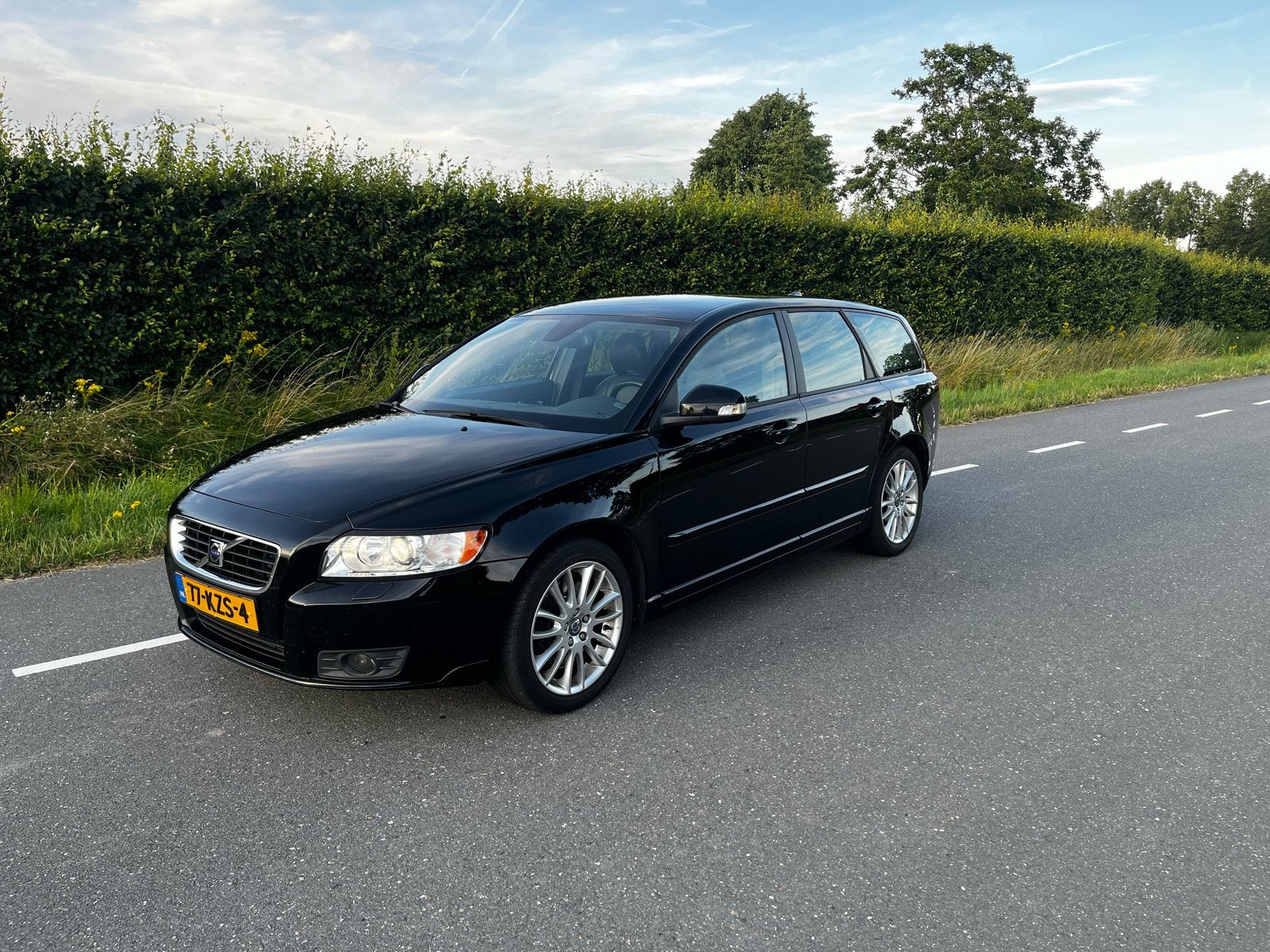 Volvo V50 2.4 D5 Geartronic 185pk 2010 Zwart, Zwart, Automatische klimaatregeling, Zwart, Stationwagon