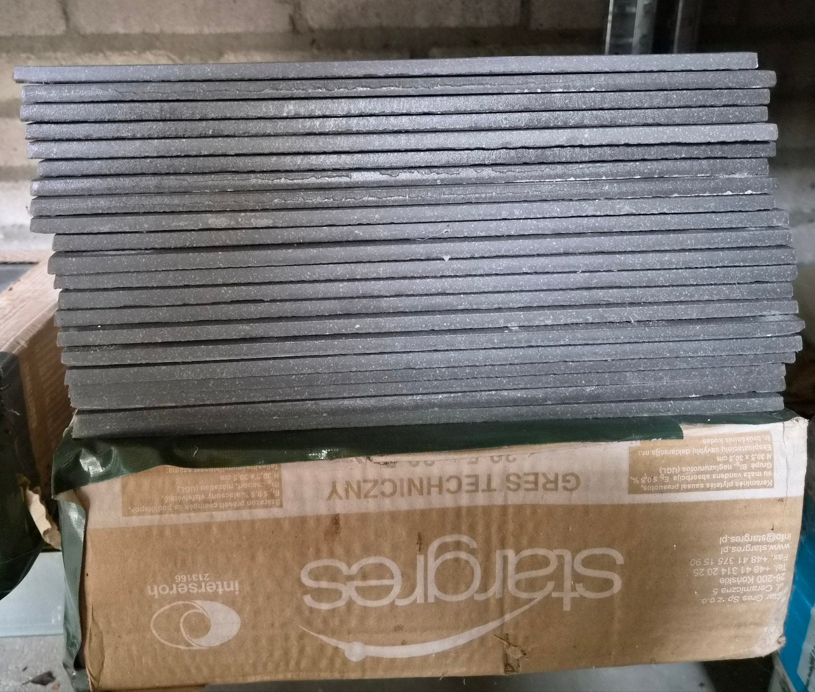 51 Stuks Stargres Antraciet Tegels 30x30, Keramiek, Ophalen of Verzenden, 20 tot 40 cm, Minder dan 5 m²