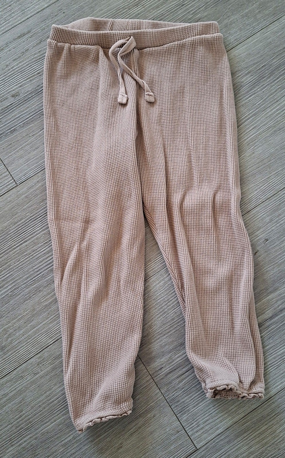 beige Zara  wafellbroek 104, Ophalen of Verzenden, Zo goed als nieuw, Meisje, Broek