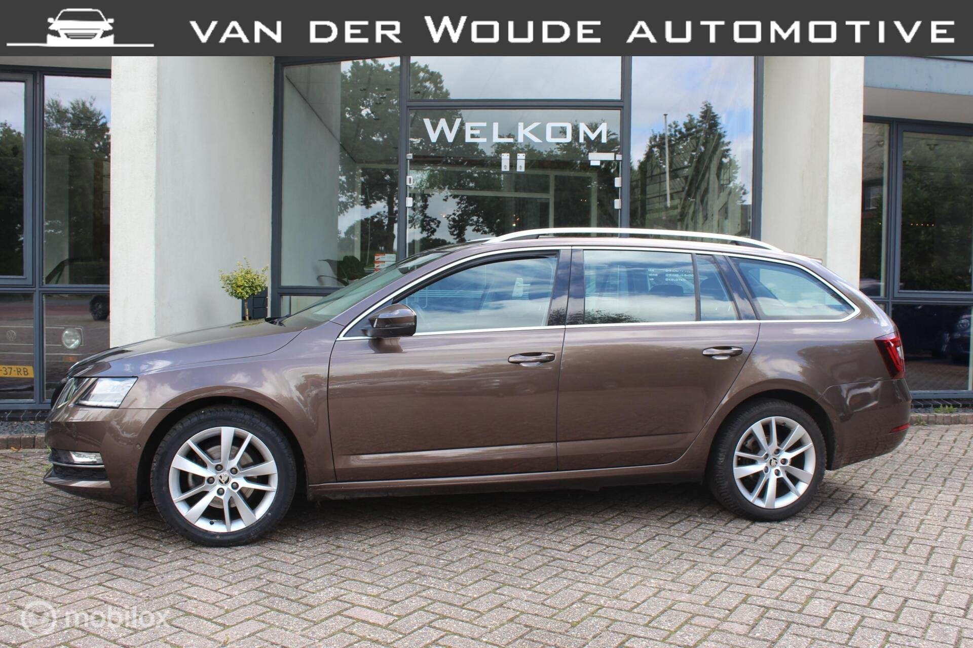Skoda Octavia Combi 1.0 TSI LED Trekhaak Stoel.verw|Automaat, Auto's, Euro 6, Bruin, 116 pk, Origineel Nederlands