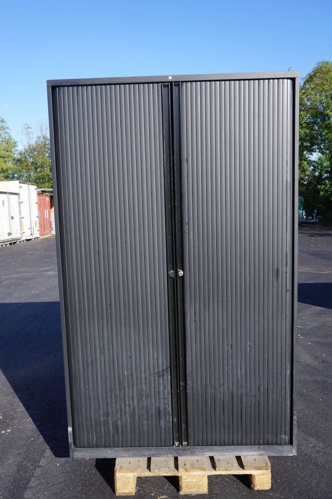 Zwarte archiefkast gereedschapskast magazijnkast kast, 100 tot 150 cm, Niet ingevuld, 150 tot 200 cm, 25 tot 50 cm