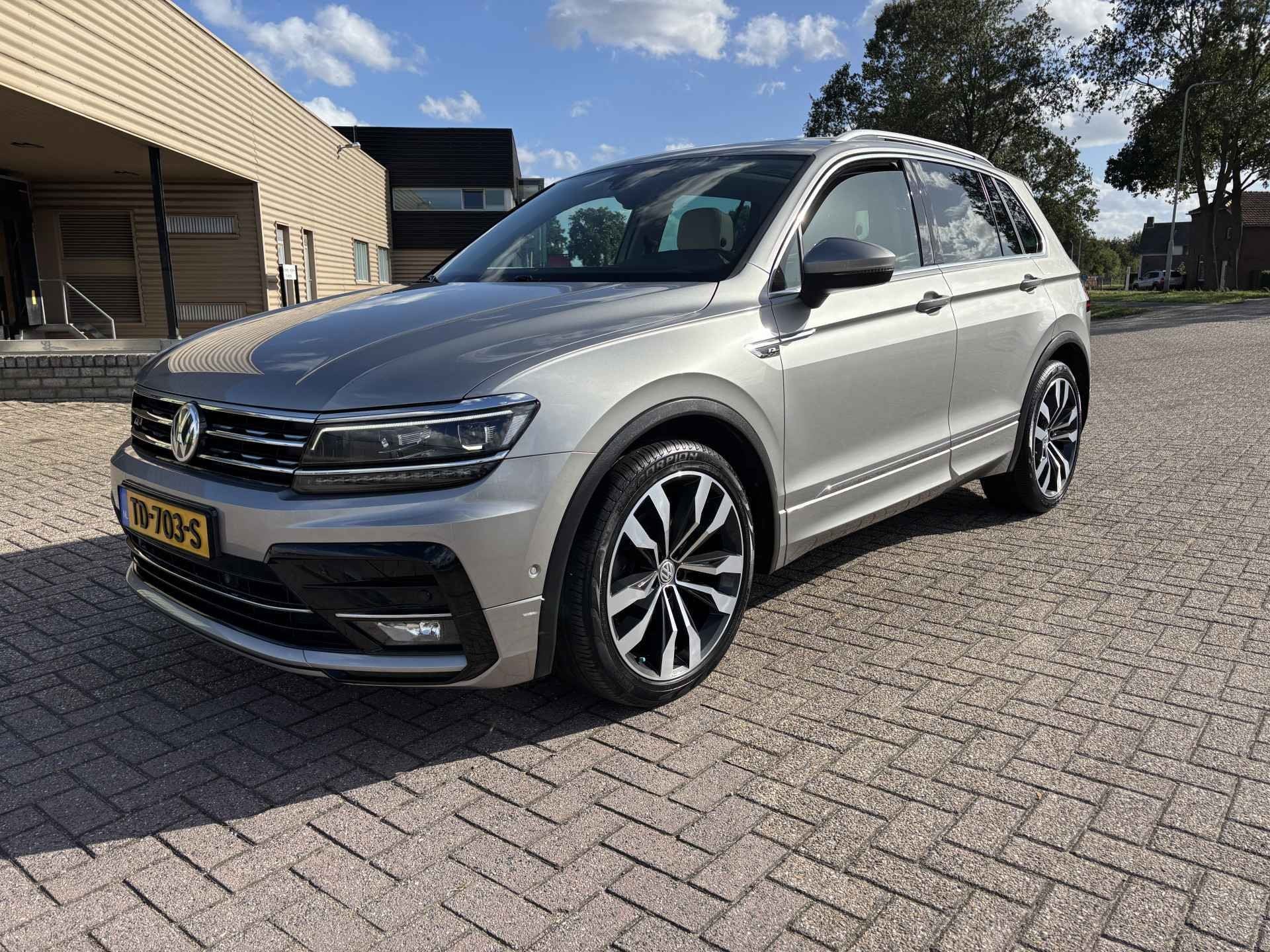 Volkswagen Tiguan R-Line 1.4 TSI 4Motion Highline automaat [, Auto's, Volkswagen, Automaat, Gebruikt, Euro 6, 4 cilinders
