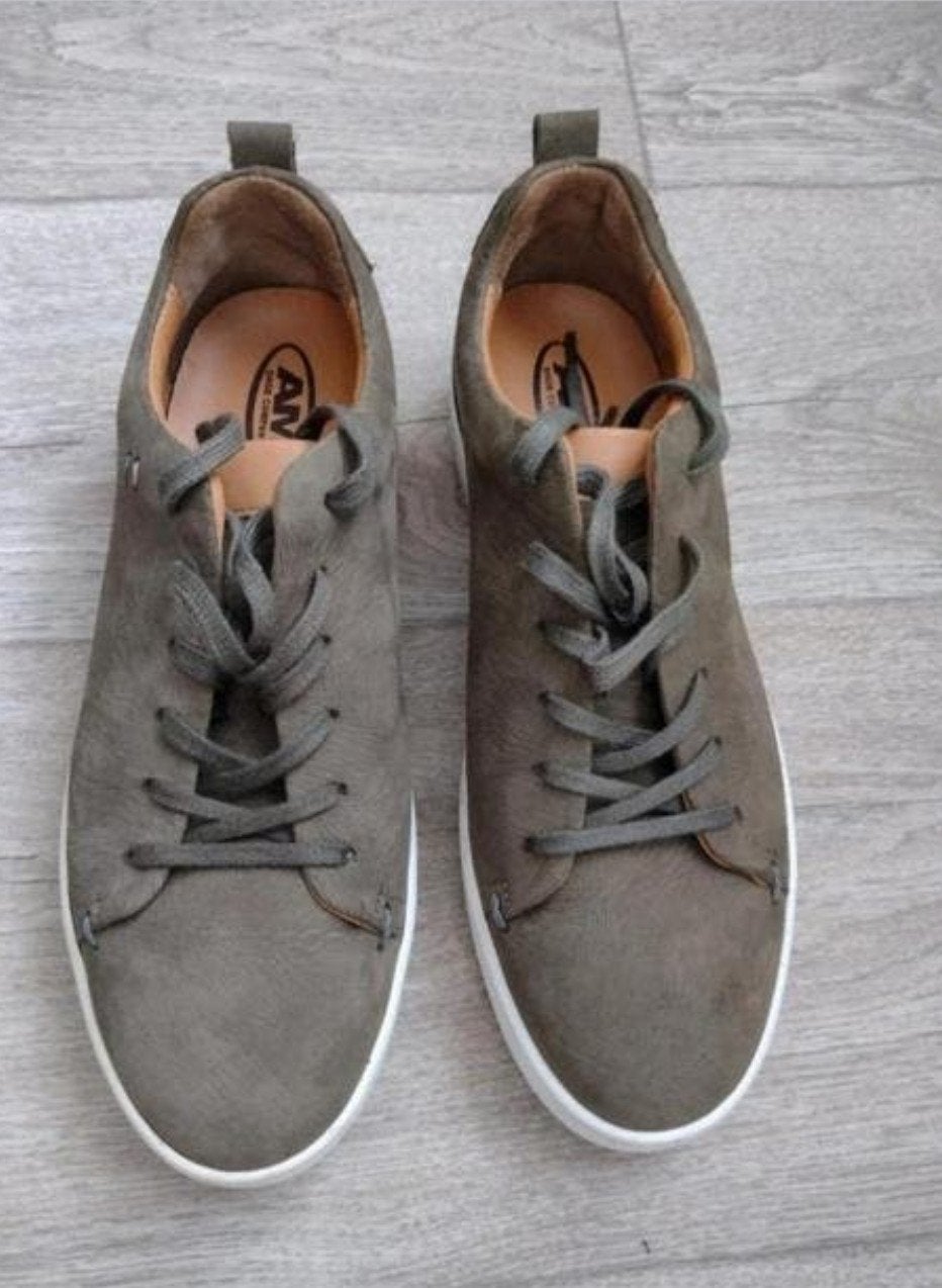 Leren sneakers - maat 42, Ophalen of Verzenden, Zo goed als nieuw, Bruin