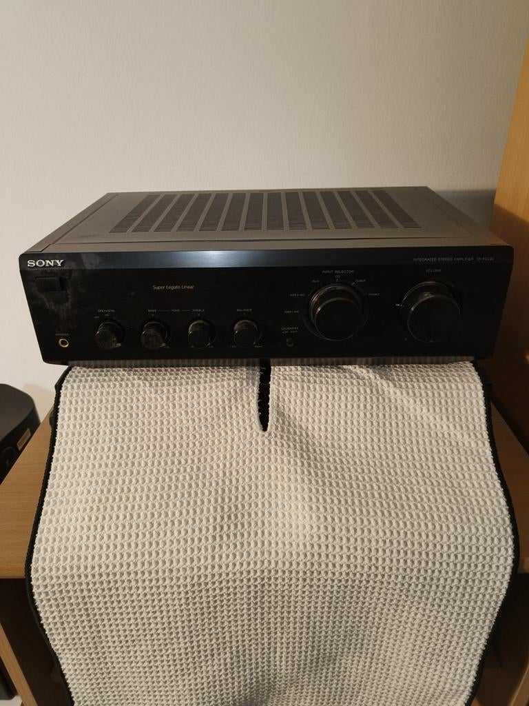 Sony TA-FE320R Geïntegreerde Stereo Versterker, Gebruikt, Ophalen of Verzenden, Sony, Minder dan 60 watt